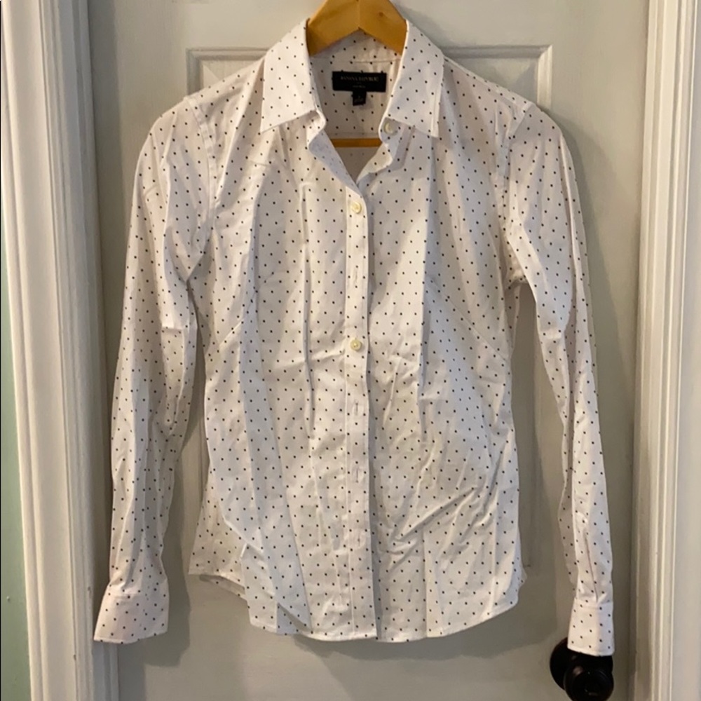 NWOT Banana Republic shirt